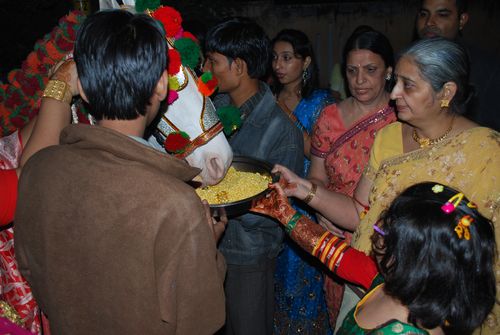 Feeding the Horse (So He Can Make the 1 HR Baraat)