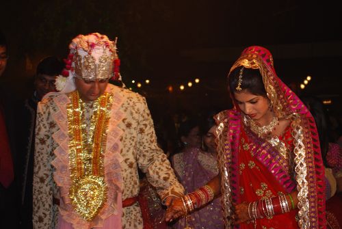 Gautam Helping Meklha Onto The Platform